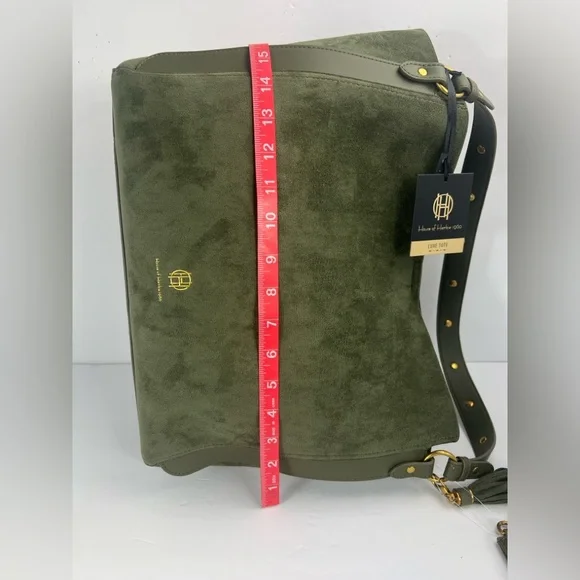HOUSE OF HARLOW 1960 LUX TOTE, FAUX SUEDE OLIVE GREEN COLOR WITH A BACK POCKET